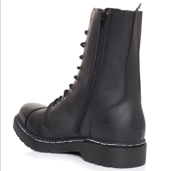 T.U.K. 10 Eye Black Matt combat boots US size 7 women’s - Picture 2 of 16